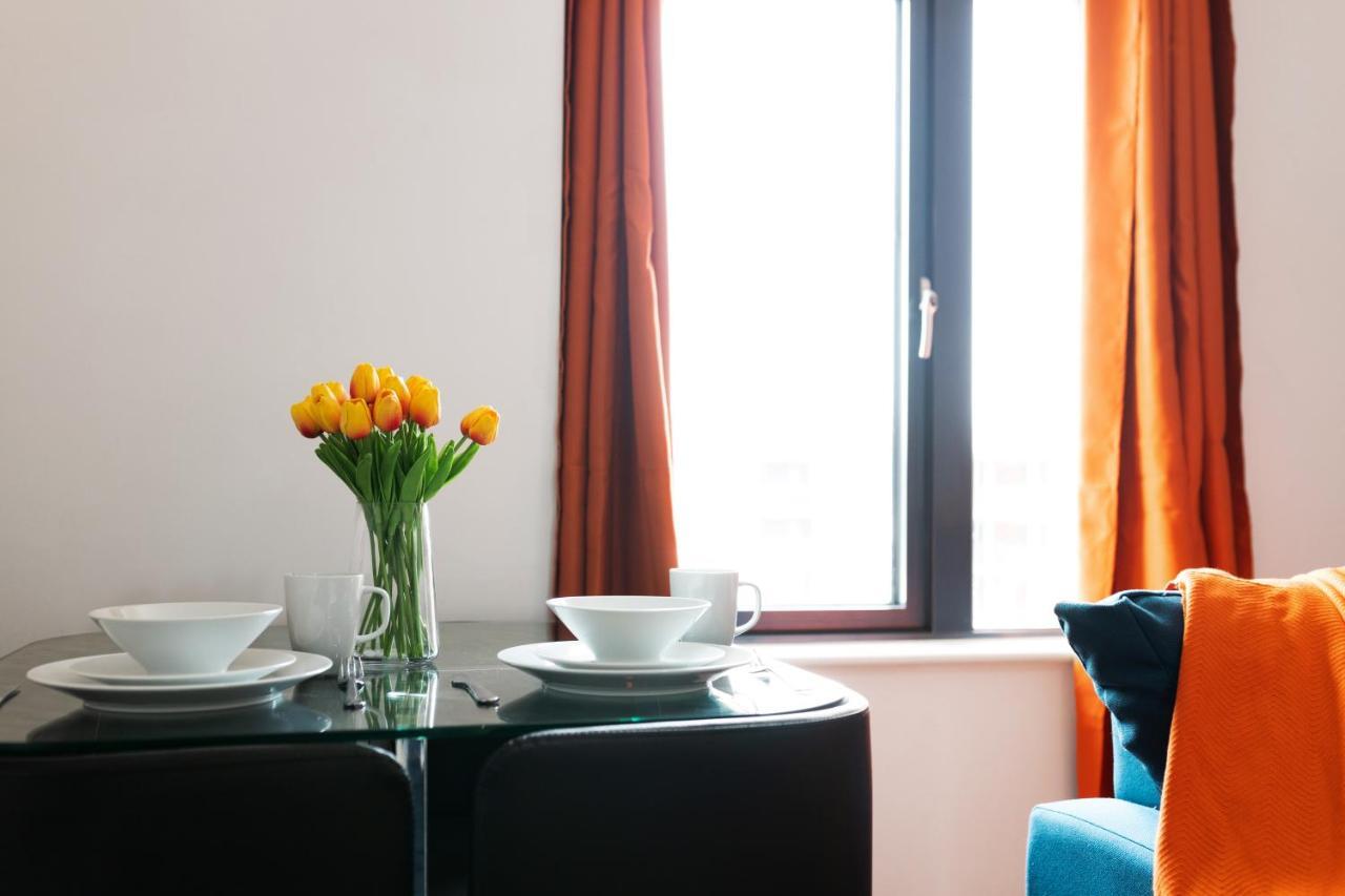 40 Percent Off Long Stays - City Centre - Close To Bullring - Suitable For Business, Families, Relocations And Leisure - Eastgate L Free Wifi I Birmingham Exterior photo