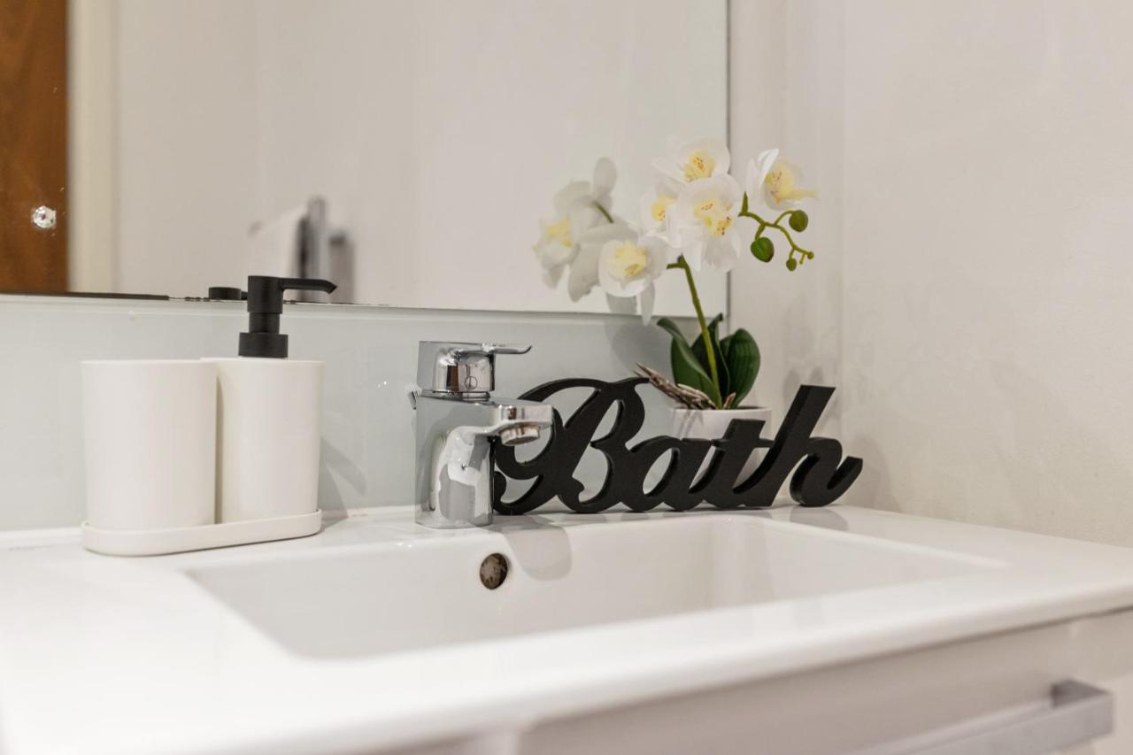 40 Percent Off Long Stays - City Centre - Close To Bullring - Suitable For Business, Families, Relocations And Leisure - Eastgate L Free Wifi I Birmingham Exterior photo