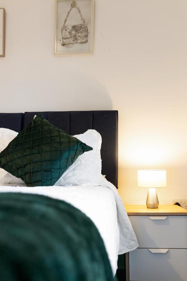 40 Percent Off Long Stays - City Centre - Close To Bullring - Suitable For Business, Families, Relocations And Leisure - Eastgate L Free Wifi I Birmingham Exterior photo